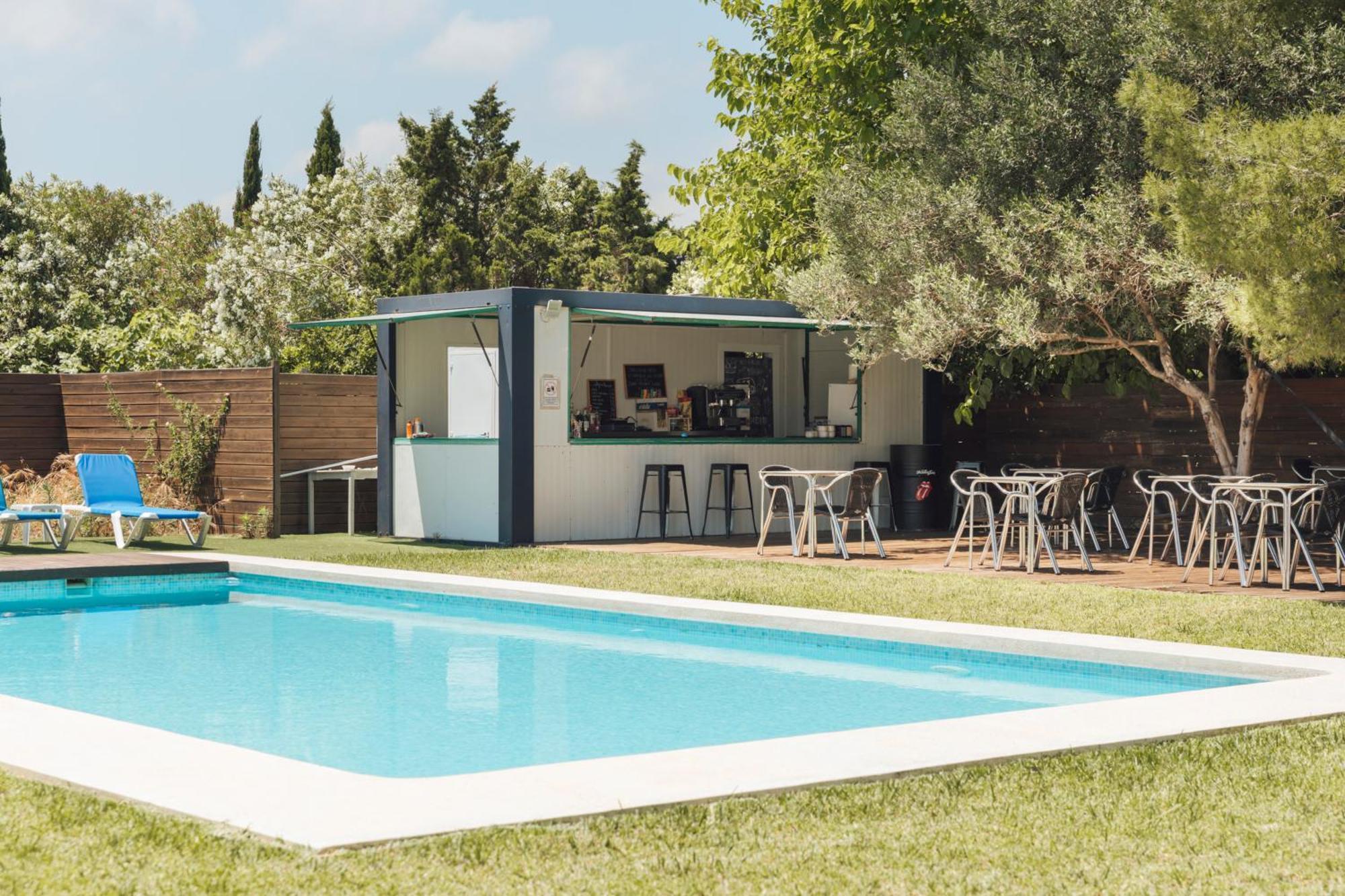 Pensjonat Aqua House 2*